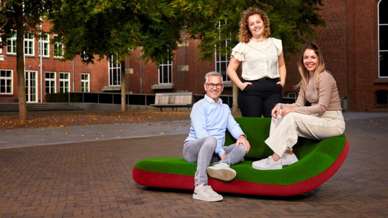 Foto van 3 medewerkers van de gemeente Venray