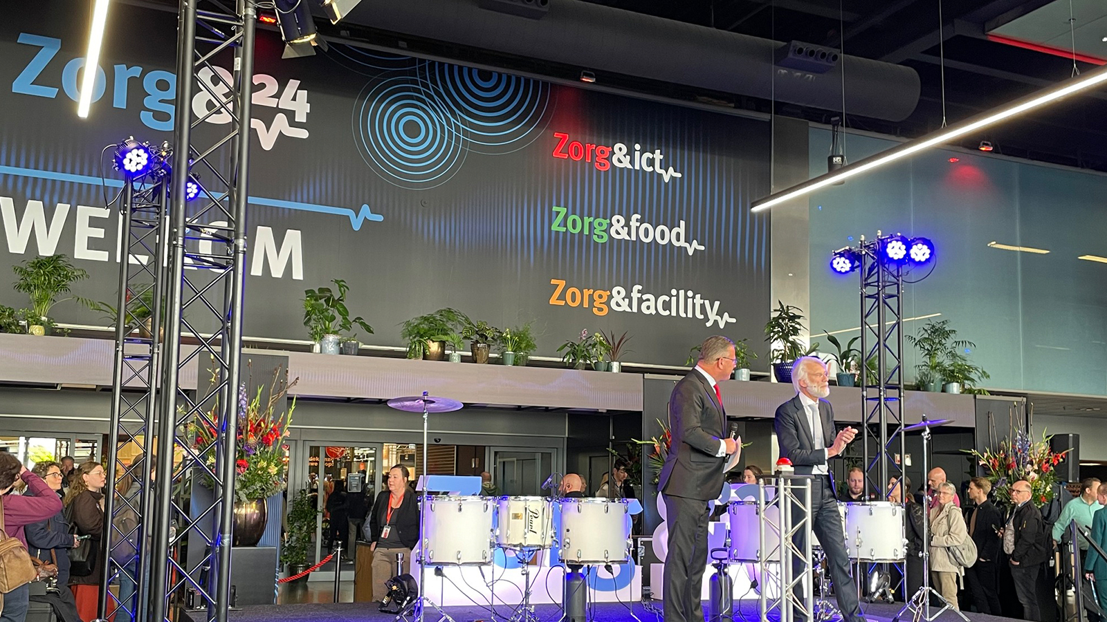 Jaarbeurs gastspreker op podium